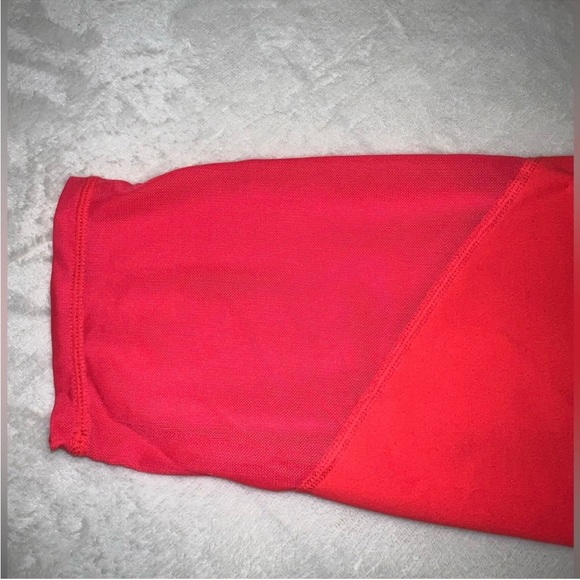 Gap Fit Women's Workout Tank and Leggings Set - Picture 14 of 14